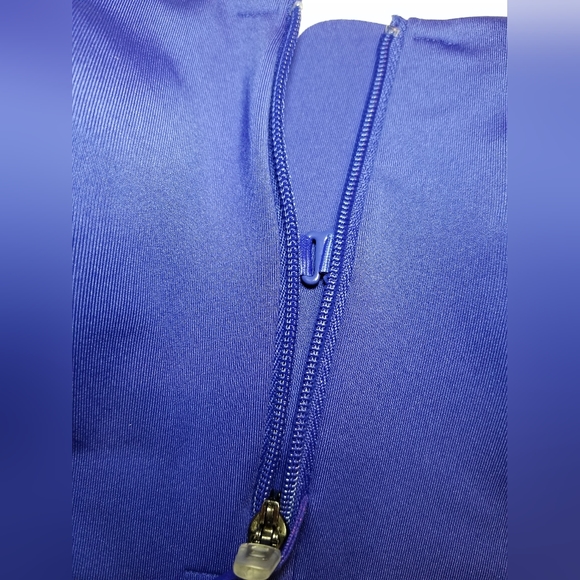 NWT HIGH SUPPORT FRONT ZIP WITH HOOK ADJUSTABLE SPORTS BRA HIGH IMPACT - Picture 5 of 9